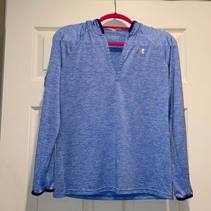 Under Armor Heat Gear Loose Blue Twist Pullover